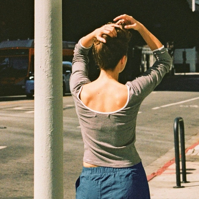 LA Relaxed- Low Back Stripe Top