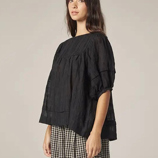 Amente-Romantic Puff Sleeve Yoke Top