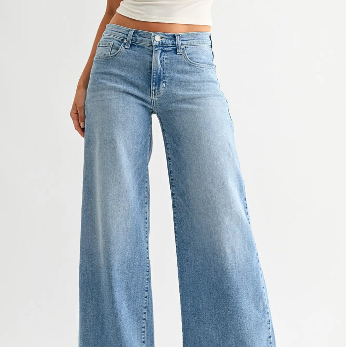 Just Black Denim- Super Wide Leg Stretch light wash