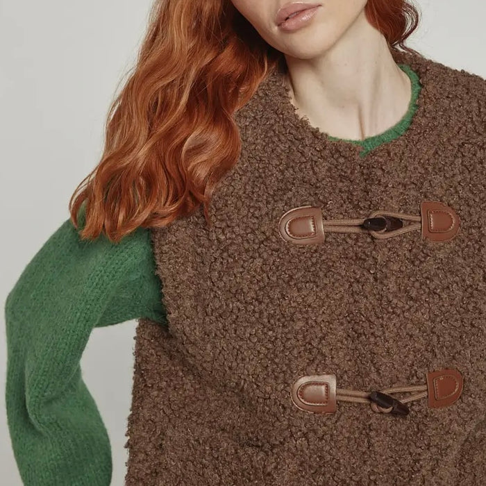 Amente- Reversible Toggle Button Vest