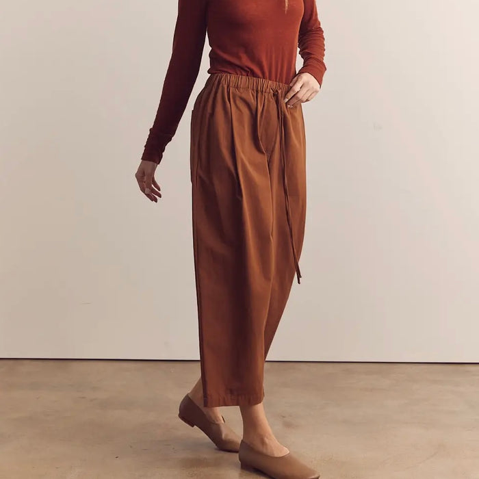 A Mente- Pleated Drawstring Pants Red Bean