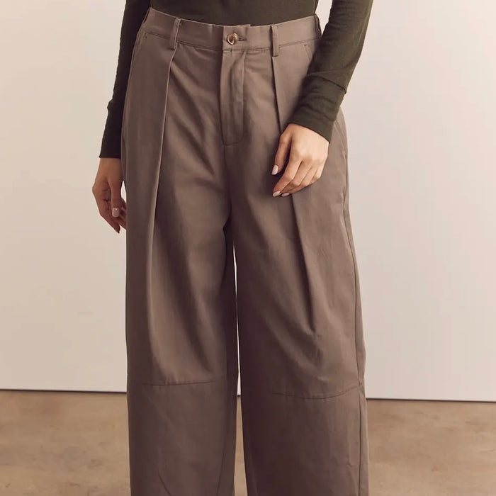 A Mente- Wide-Leg Ankle Trousers