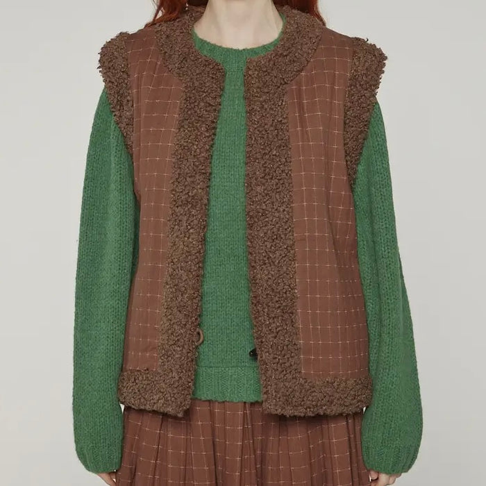 Amente- Reversible Toggle Button Vest