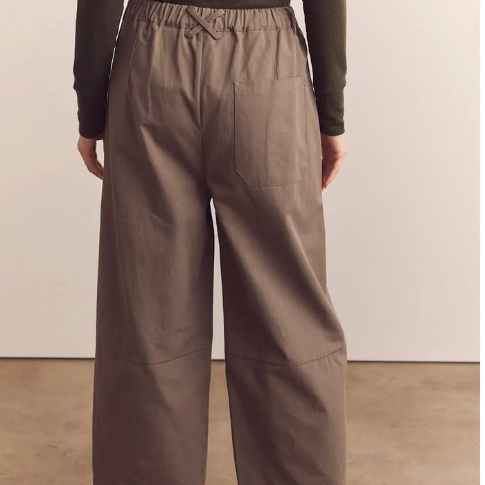 A Mente- Wide-Leg Ankle Trousers