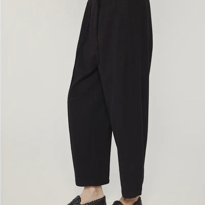 A Mente- Wool Blend Pintuck Pants Black