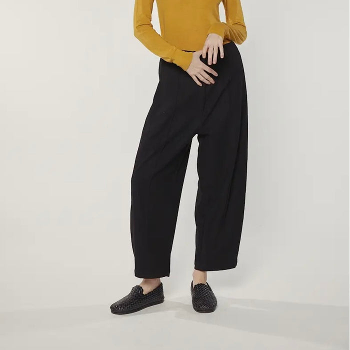 A Mente- Wool Blend Pintuck Pants Black