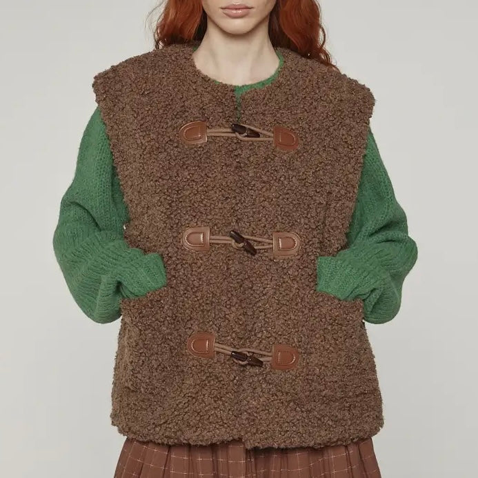 Amente- Reversible Toggle Button Vest