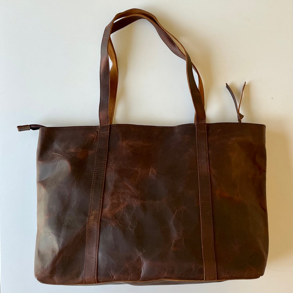 Minimalist leather Tote - Vintrey